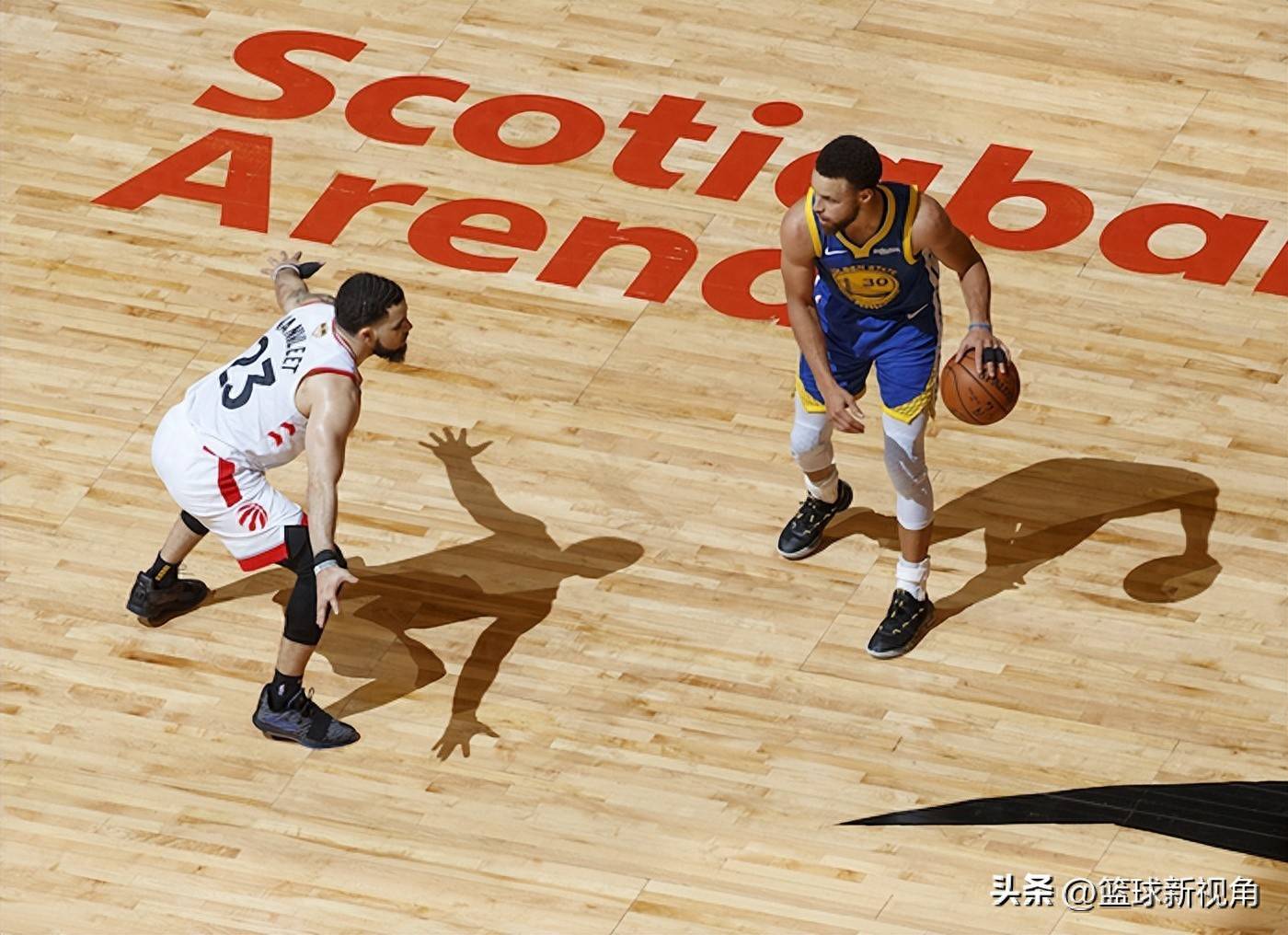 包含CBA常规赛赛程吃紧，多伦多猛龙集结日止住颓势，媒体盛赞，更衣室氛围转暖的词条-九游体育